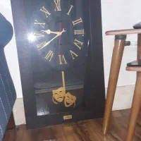 ساعت دیوار ی چوبی