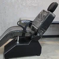 تخت و‌ صندلی اصلاح یا میکاپ|آرایشگاه و سالن‌های زیبایی|تهران, افسریه شمالی|دیوار