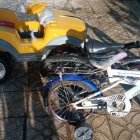 دوتا دوچرخه با ماشین شارژی قیمت 2تومن باهم