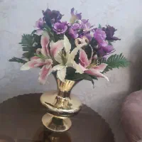 گلدان وگل خارجی