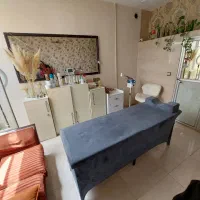 اجاره صندلی و اتاق در سالن زیبایی|خدمات آرایشگری و زیبایی|اصفهان, الهیه|دیوار