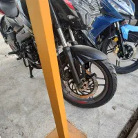 موتورسیکلت ns200