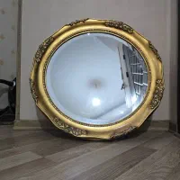 آینه با قاب چوبی و روکش ورق طلا