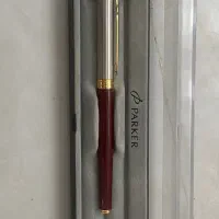 سه عدد خودنویس