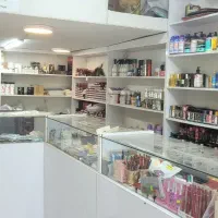 واگذاری فروشگاه لوازم آرایشی و بهداشتی مناسب