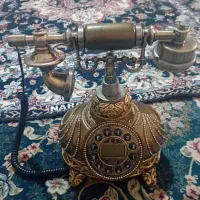 تلفن رومیزی تزیینی و واقعی
