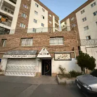 ۹۰متری نماسنگ و فول امکانات درجه یک