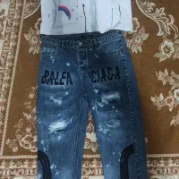 تی شرت لش و شلوار لی