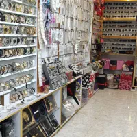 نیازمند یک نفر فروشنده خانم جهت کار در مغازه گالری