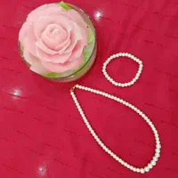 دستبند و گردنبند