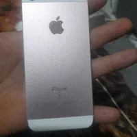 ایفون SE