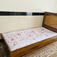 تخت 1 نفره به فروش میرسد