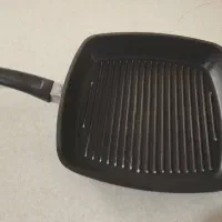 ماهیتابه گریل در حد نو