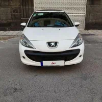 پژو207پانا نسخه فول سقف شیشه tu5مدل1404بیرنگ