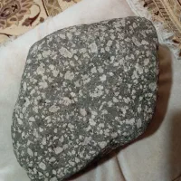 سنگهای مشکوک به شهاب سنگ|کلکسیون اشیاء عتیقه|تبریز, |دیوار
