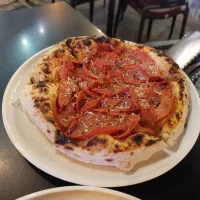 سالن کار نیازمندیم