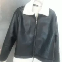 کت چرم با یقه وسرآستین موهر