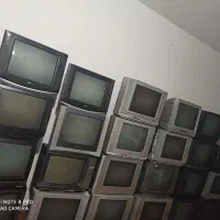 خ تلوزیون و مانیتور قدیمی . خراب