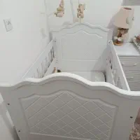 تخت کودک|تخت و صندلی بچه|قم, ولیعصر|دیوار