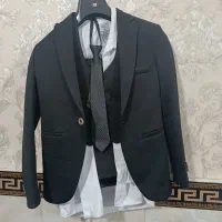 کت و شلوار و پیراهن و کراوات نو