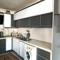 آپارتمان ۸۹متری روبه نما/غرق نور(خیابان امیرکبیر)