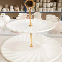 شیرینی خوری