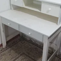 میز تحریر نئوکلاسیک