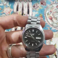 سیکو ۵ اتوماتیک پشت شیشه ای