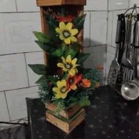 گل مصنوعی زیبا با پایه