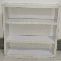 یک عدد استند لاک تمیز و سالم|آرایشی، بهداشتی، درمانی|رشت, یخسازی|دیوار