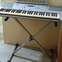 ارگ یاماها a300 با پایه و اداپتور در حد نو