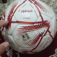 تعدادی توپ و وسایل کودک