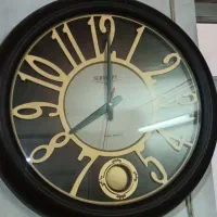 ساعت دیواری