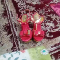 کفش ولباس مجلسی|لباس|بابل, |دیوار