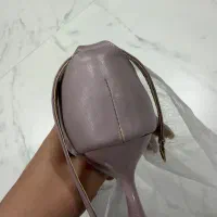 کفش پاشنه دار