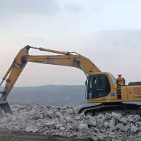 بیل مکاینیکی خط ۶ ۲۰۰