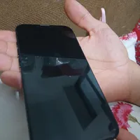 اپل iPhone 13 با حافظهٔ ۱۲۸ گیگابایت