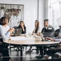 جذب همکار خانم و آقا جوان و بازنشسته (حقوق ثابت)