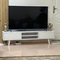 میز تلوزیون در حد کاملا نو