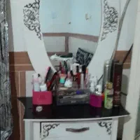 میز و آیینه