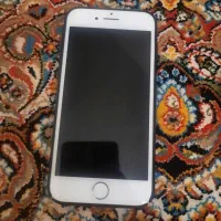 اپل iPhone 5 با حافظهٔ ۱۶ گیگابایت