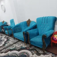 مبل و تلویزیون ومیز عسلی