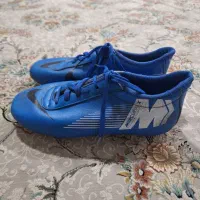 کفش فوتبالی