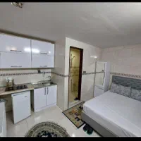 به یک خانم نظافتچی ترجیحا شهرستانی با جای خواب