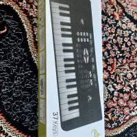 ارگ 37کلید ادابتوردارومیکروفون دار