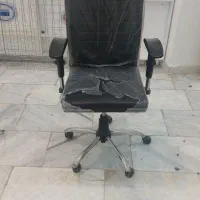 صندلی مدیریتی در حد نو
