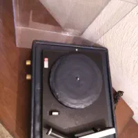 گرام فیلیپس آنتیک آلمانی و گرامافون ژاپنی|کلکسیون اشیاء عتیقه|تهران, خواجه نظام الملک|دیوار