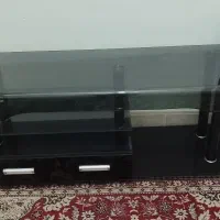 زیر تلویزیونی شیشه ای
