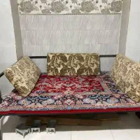 میز و صندلی چوبی کافه ای و دو عدد تخت فلزی|کافی‌شاپ و رستوران|ایلام, |دیوار