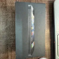 آیفون ۵ با کارتن،نیاز به تعمیر داره